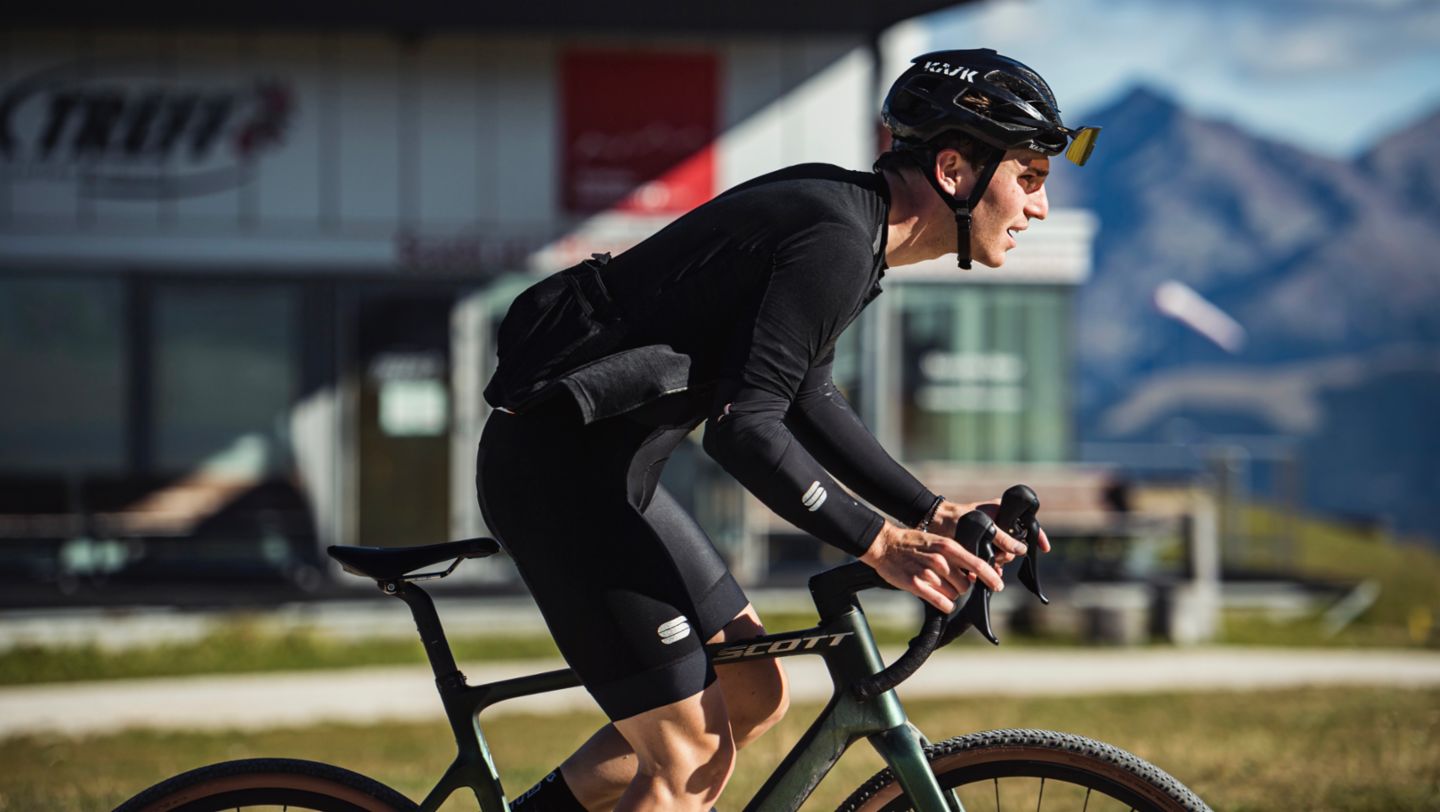 Porsche hotsell cycling jersey